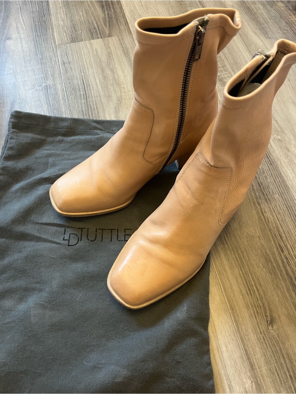 LD Tuttle woman’s leather heeled boots size 6.5